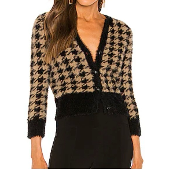 Fuzzy SOFT semi-cropped cardigan sweater - Picture 11 of 11